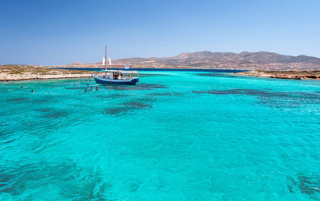  Ostrvo Antiparos u Kikladima 